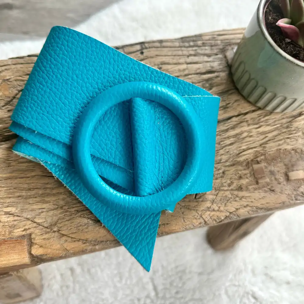 Leather Circle Buckle Belt