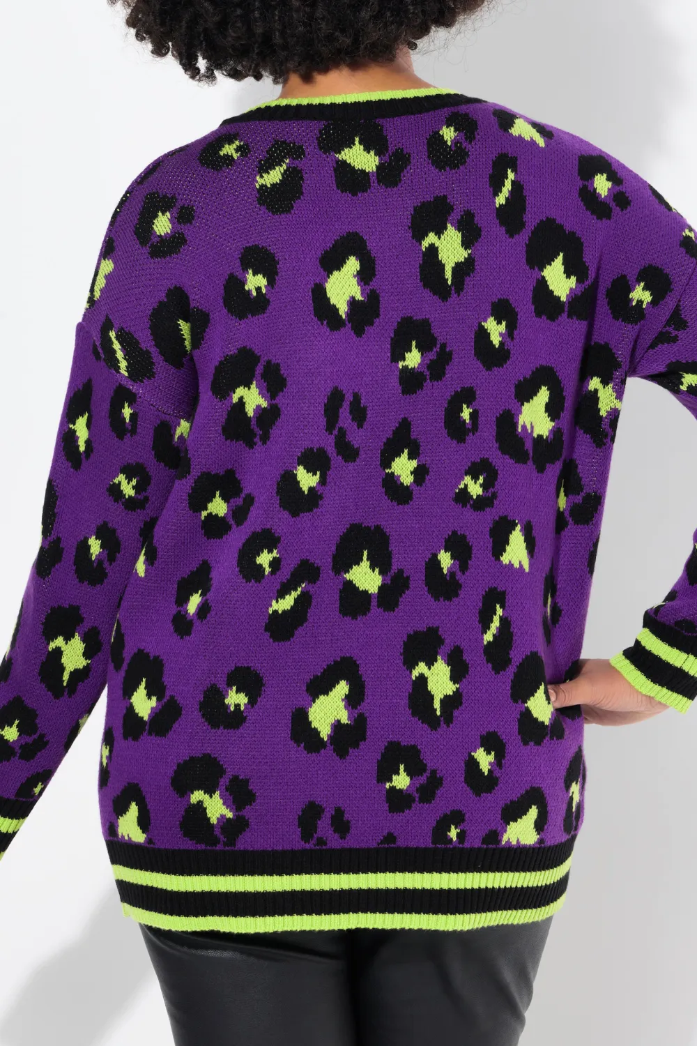 Color Blocking Round Neck Sweater
