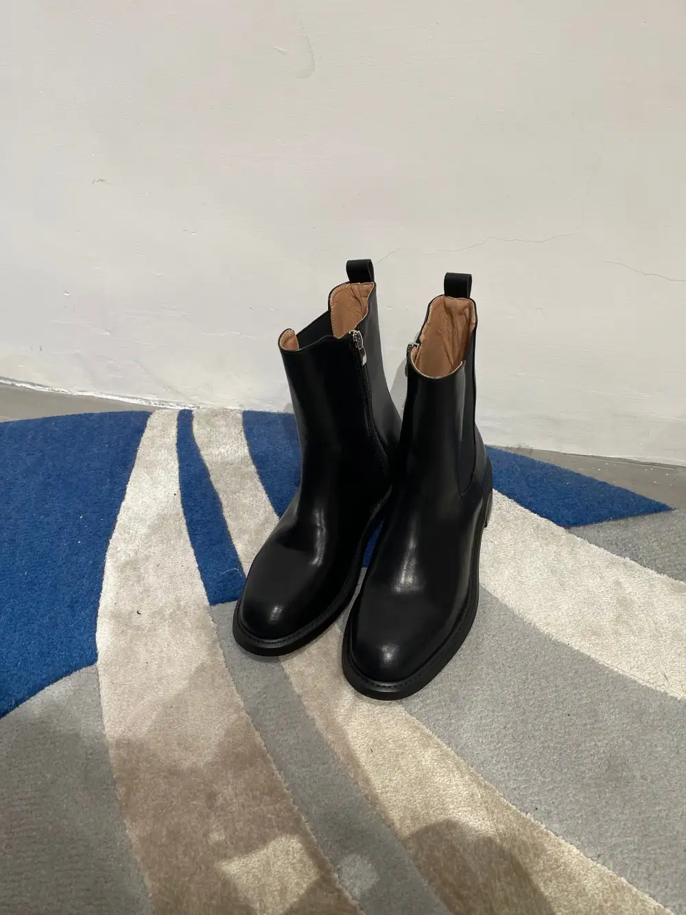 Refined Everyday Flats Boots