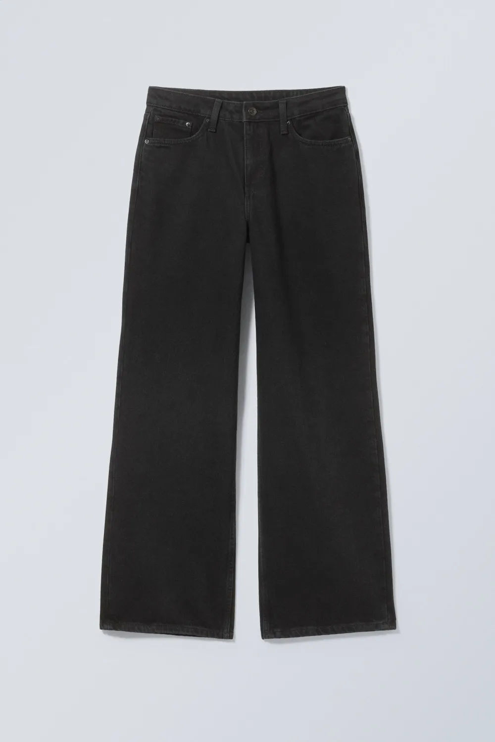 Pocketed Mid Rise Jeans