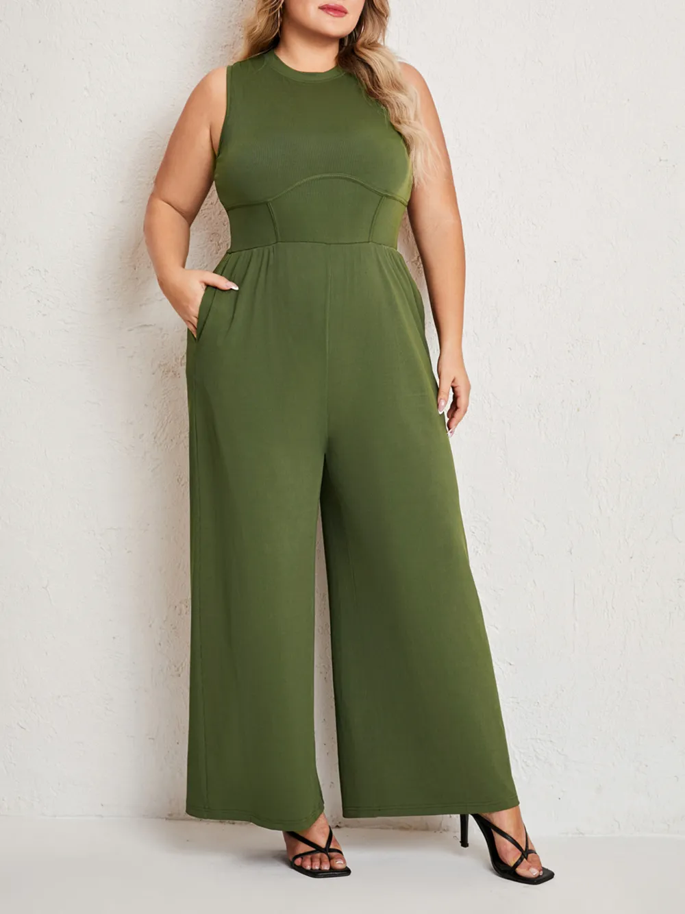 Ladies New Solid Color Sleeveless Straight Pants Suit