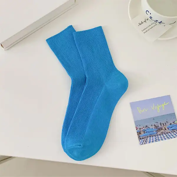 Soft Ribbed Crew Socks
