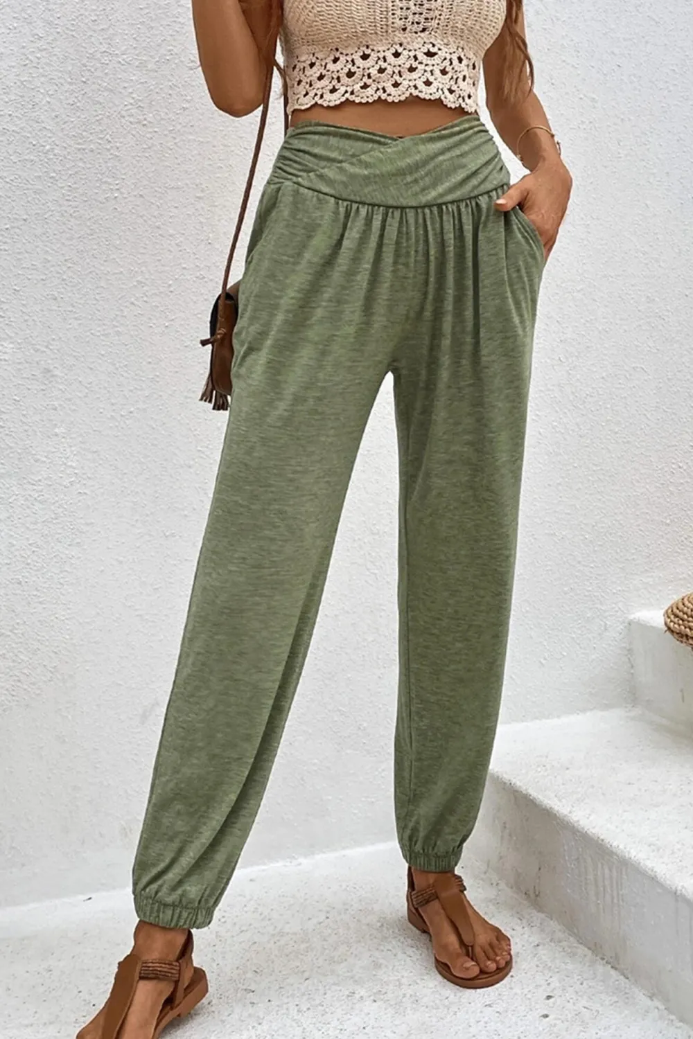 Gathered Waist Flow Pants