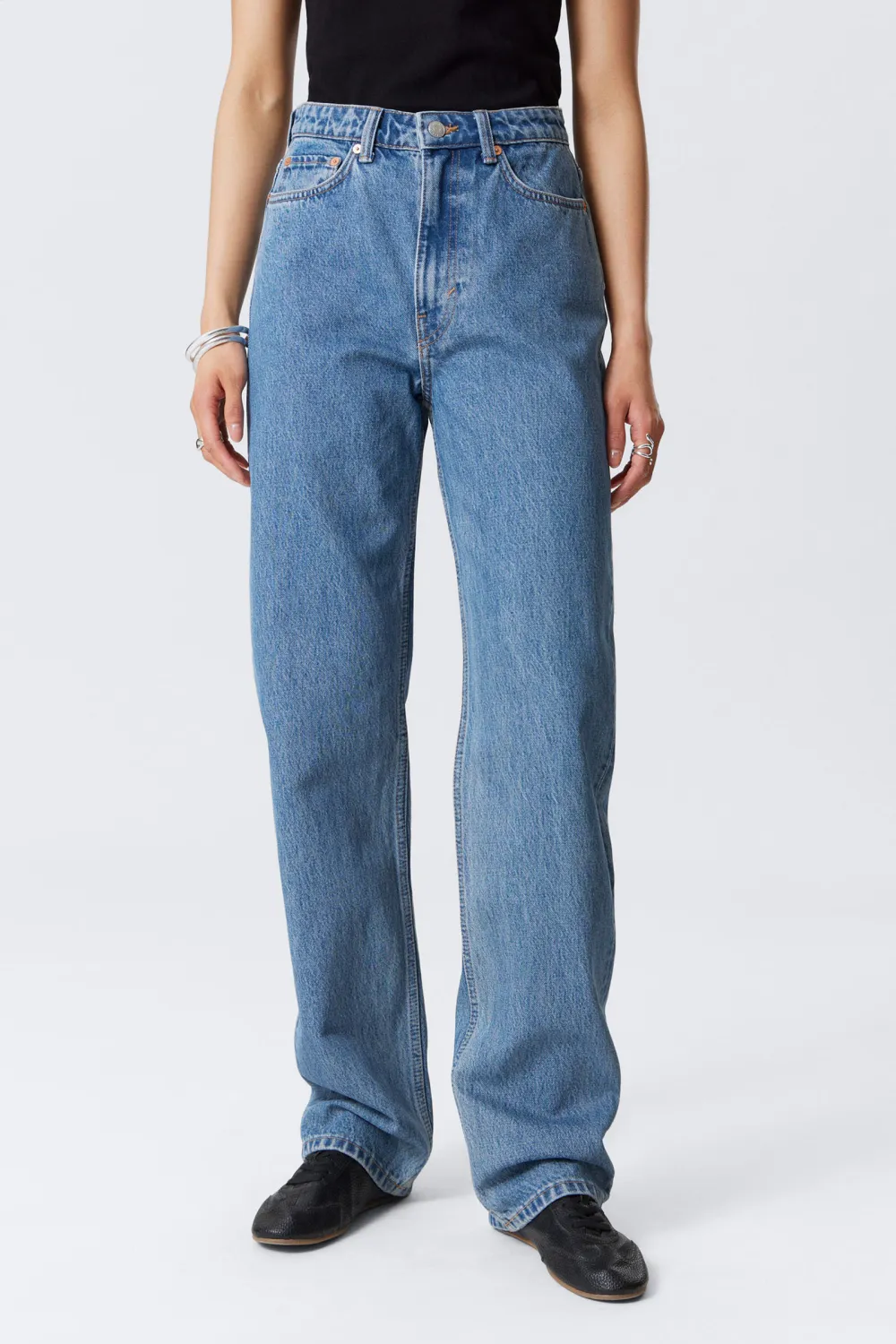 High Rise Jeans With Pockets