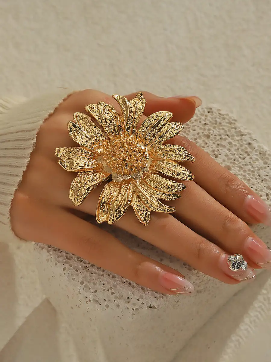 Floral Geometric Ring
