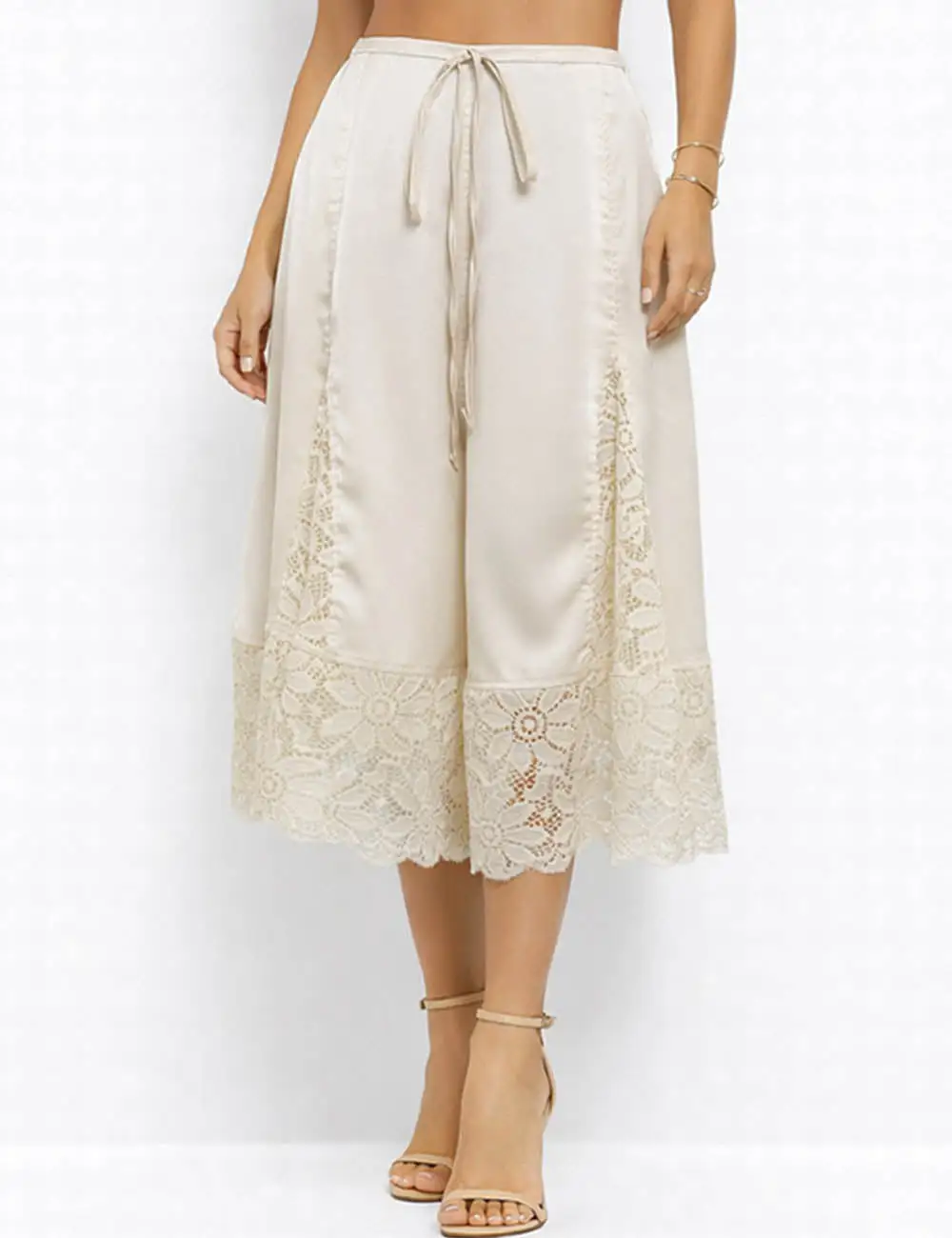 Boho Lace Hem Drawstring Waist Wide Leg Shorts