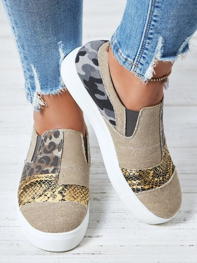 Vintage All Season Snakeskin Split Joint Sports & Outdoor Flat Heel Round Toe Fabric EVA Sneakers for Women