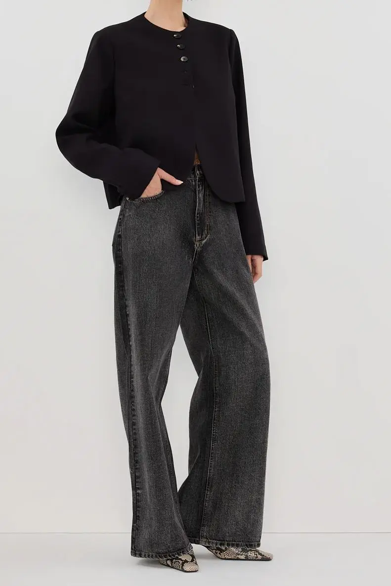 BLACK CROPPED BLAZER