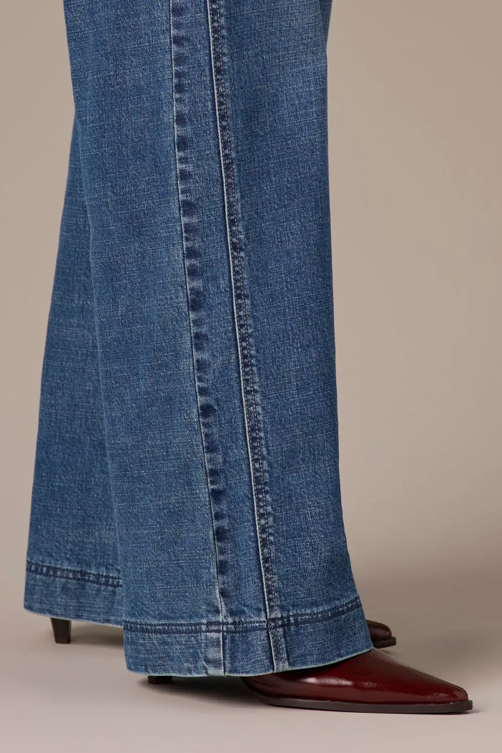 Petite Side Seam Wide Leg Jeans