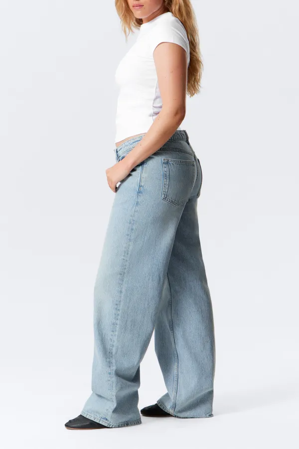 Pocketed Low Waist Jeans