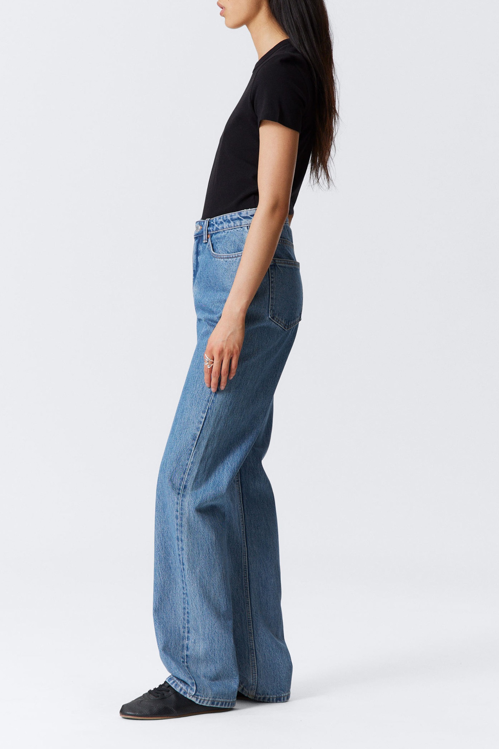 High Rise Jeans With Pockets