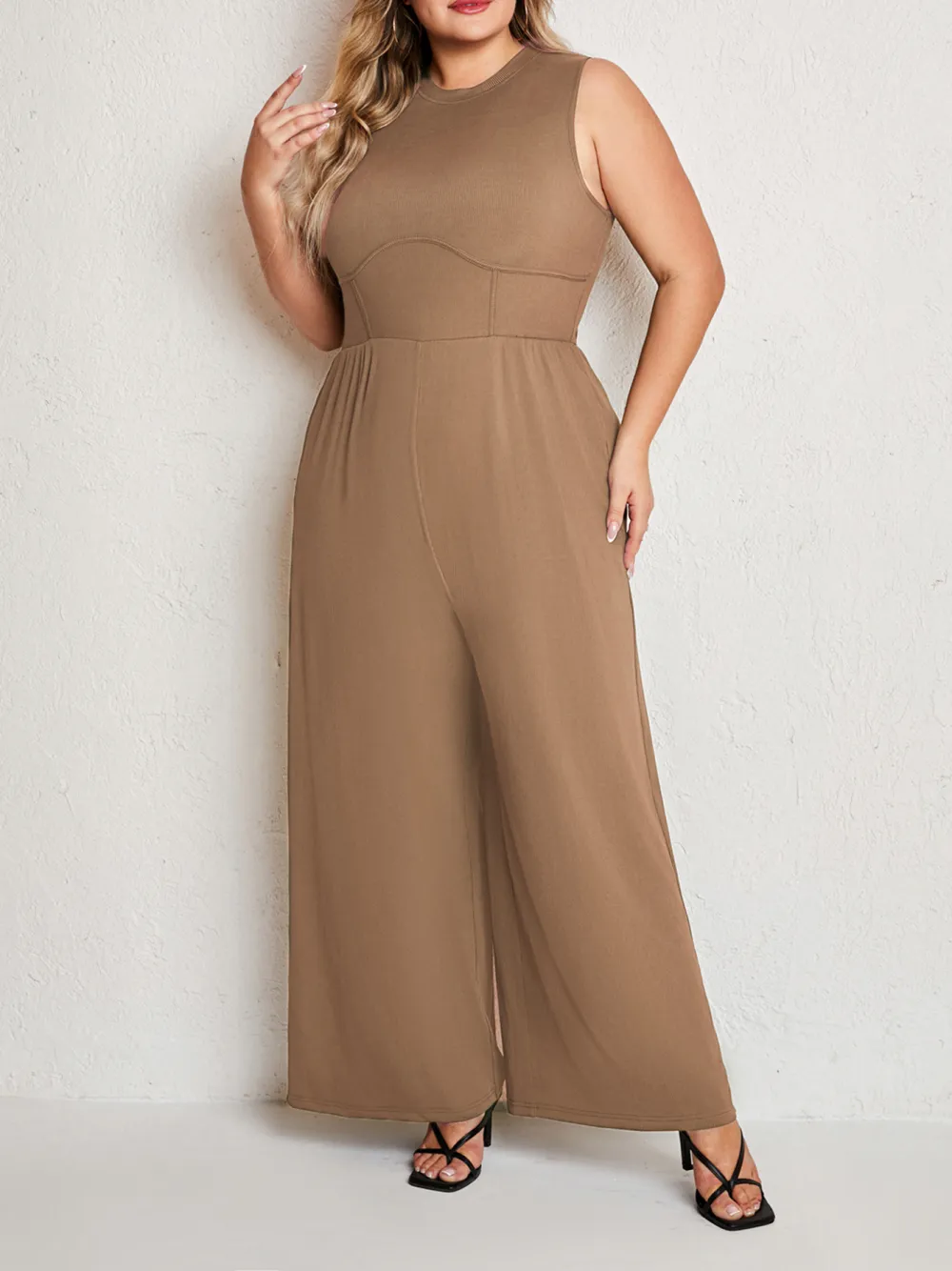 Ladies New Solid Color Sleeveless Straight Pants Suit