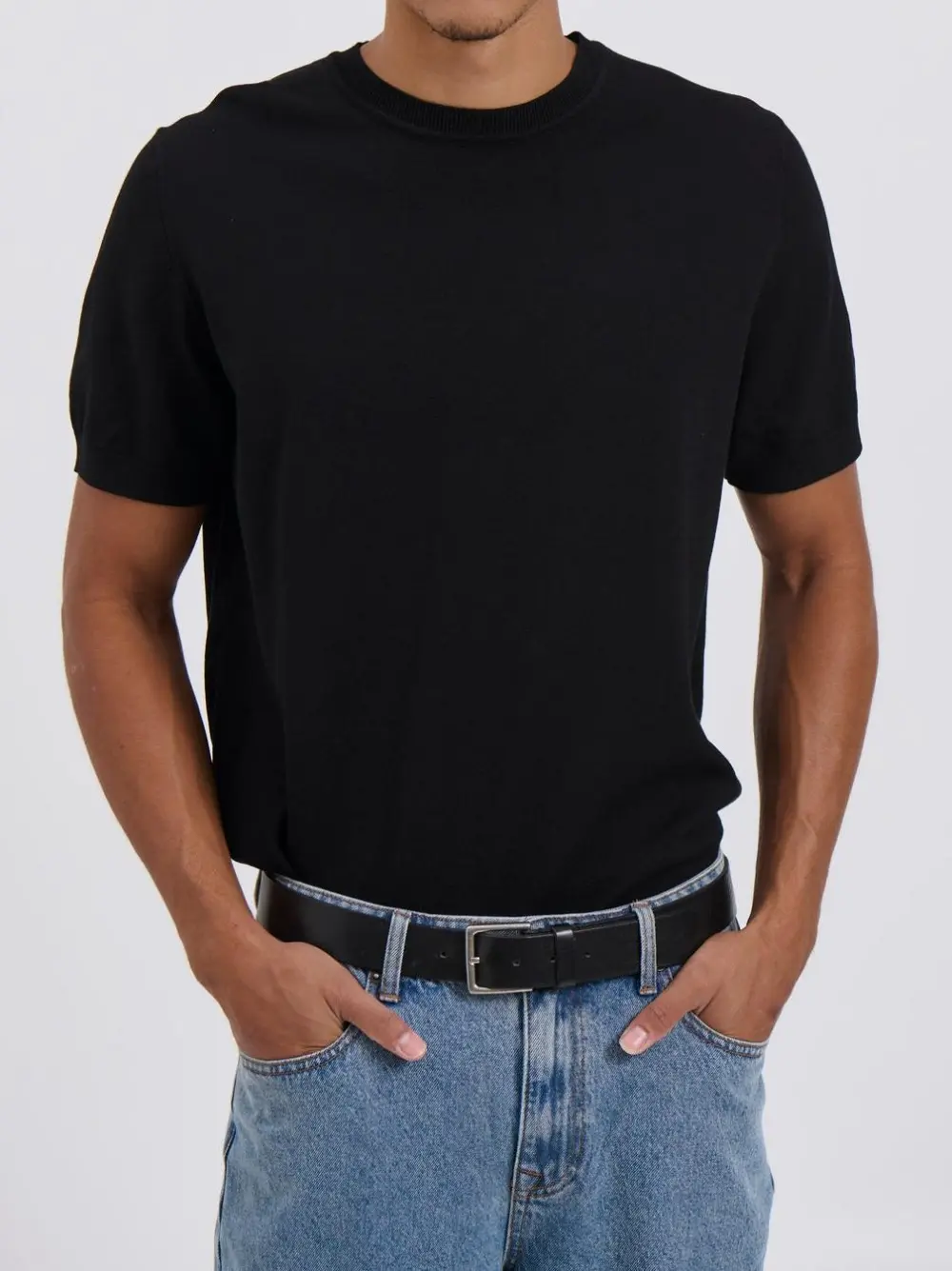 Simple Casual And Daily Comfortable Black Tee