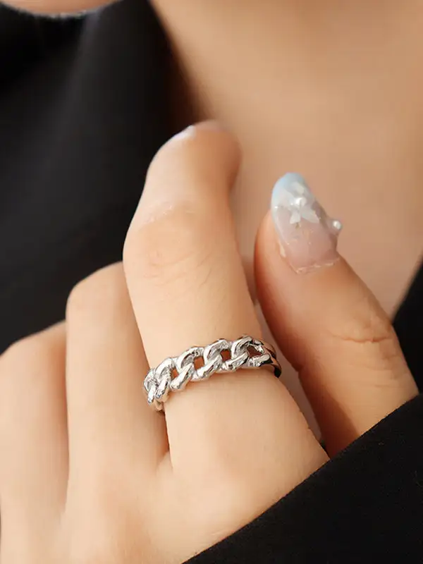 Chain Detail Cutout Ring