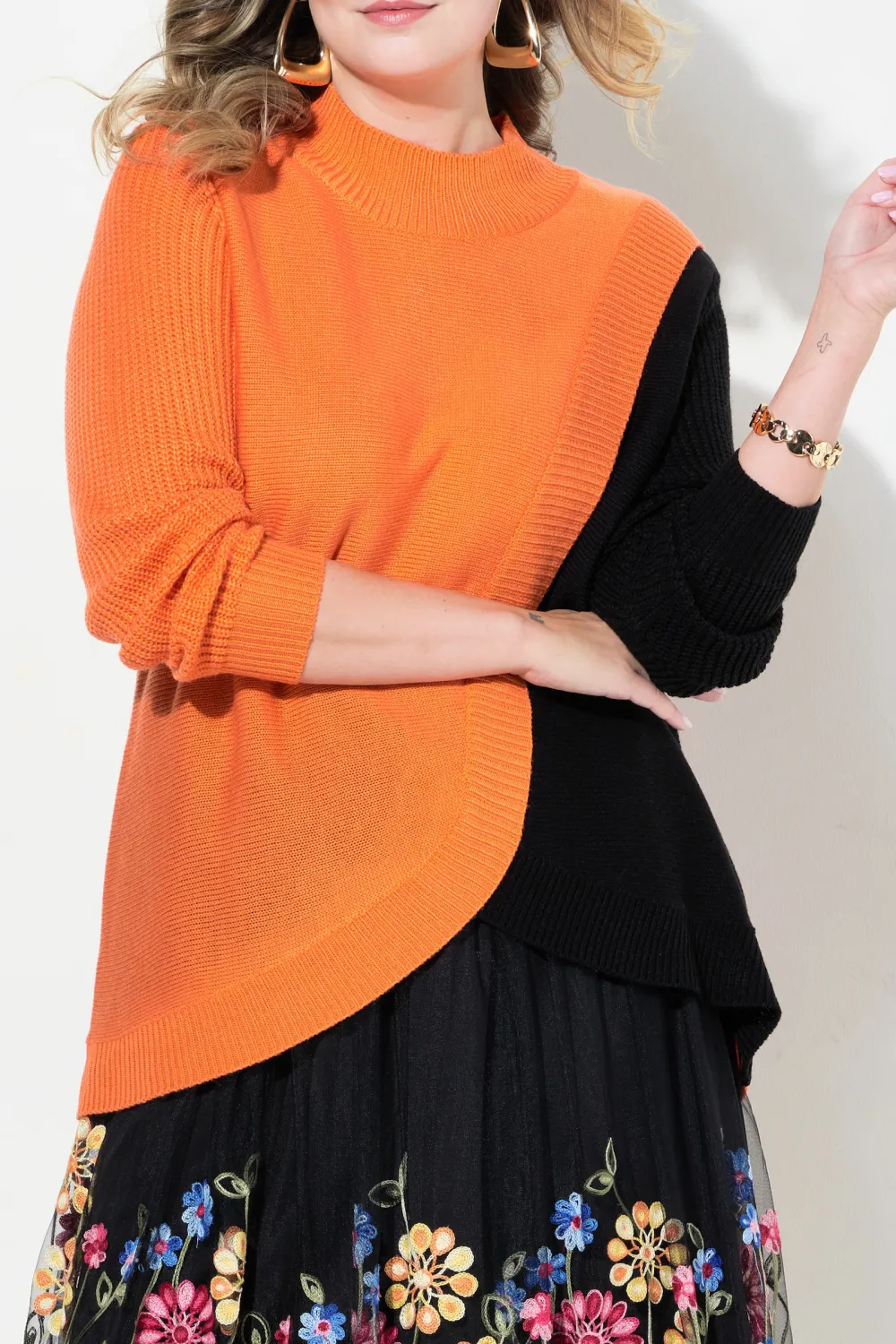 Splicing Round Neck Women's Sweater