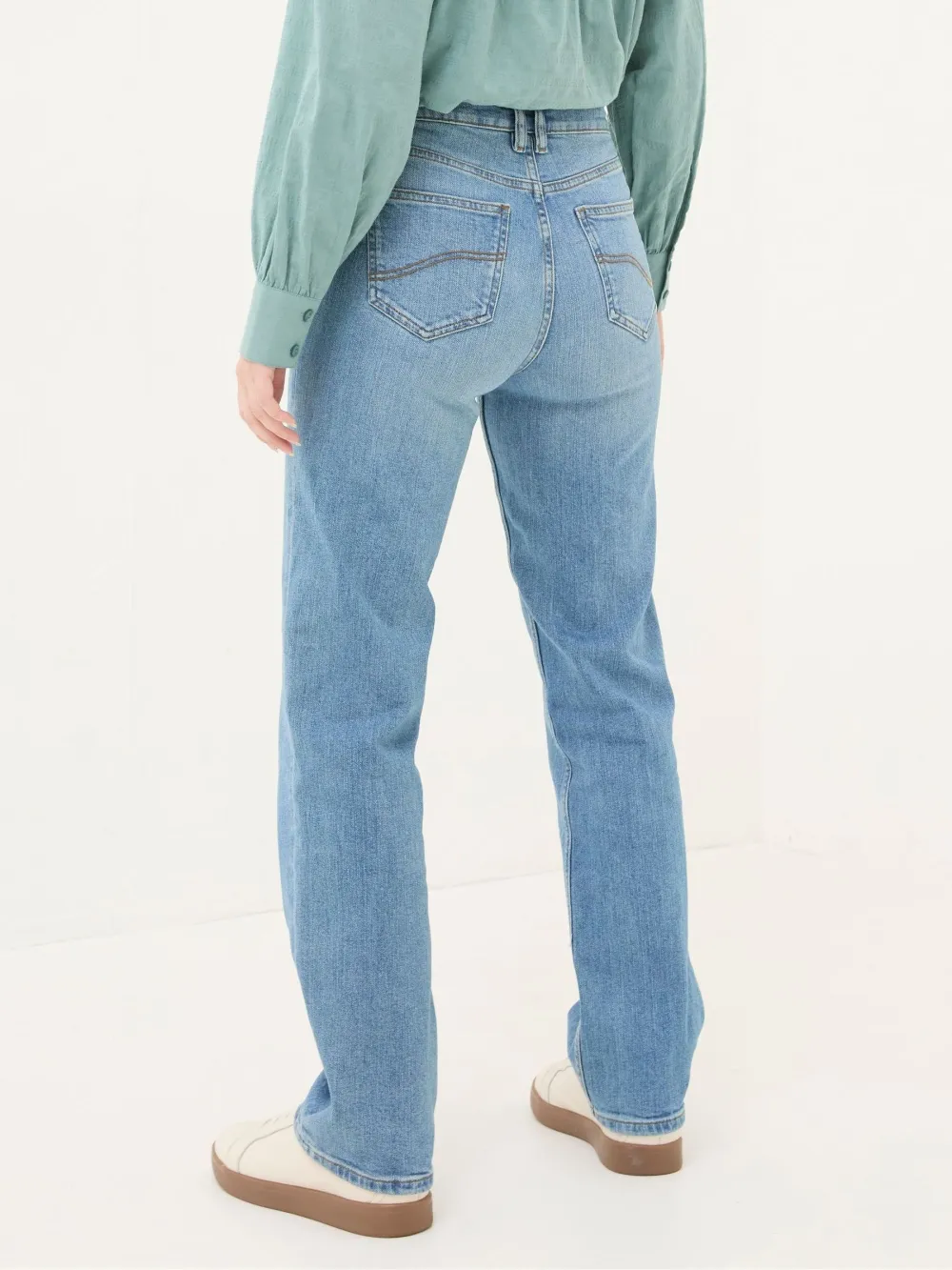 Carmel Light Vintage Blue Comfort Straight Jeans