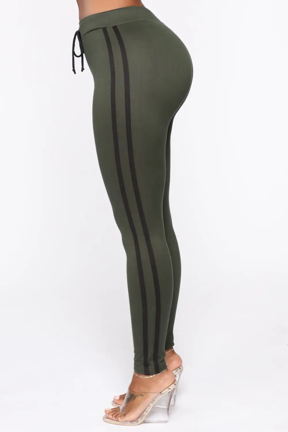 Tennis Courts III Set - Olive