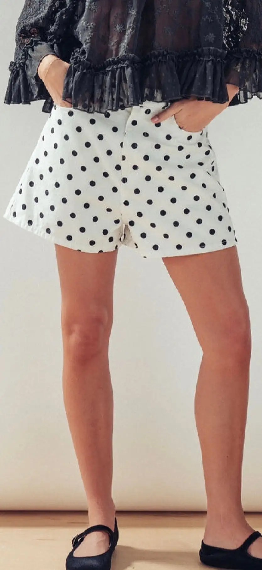 Roomy Zip Relaxed Casual Shorts
