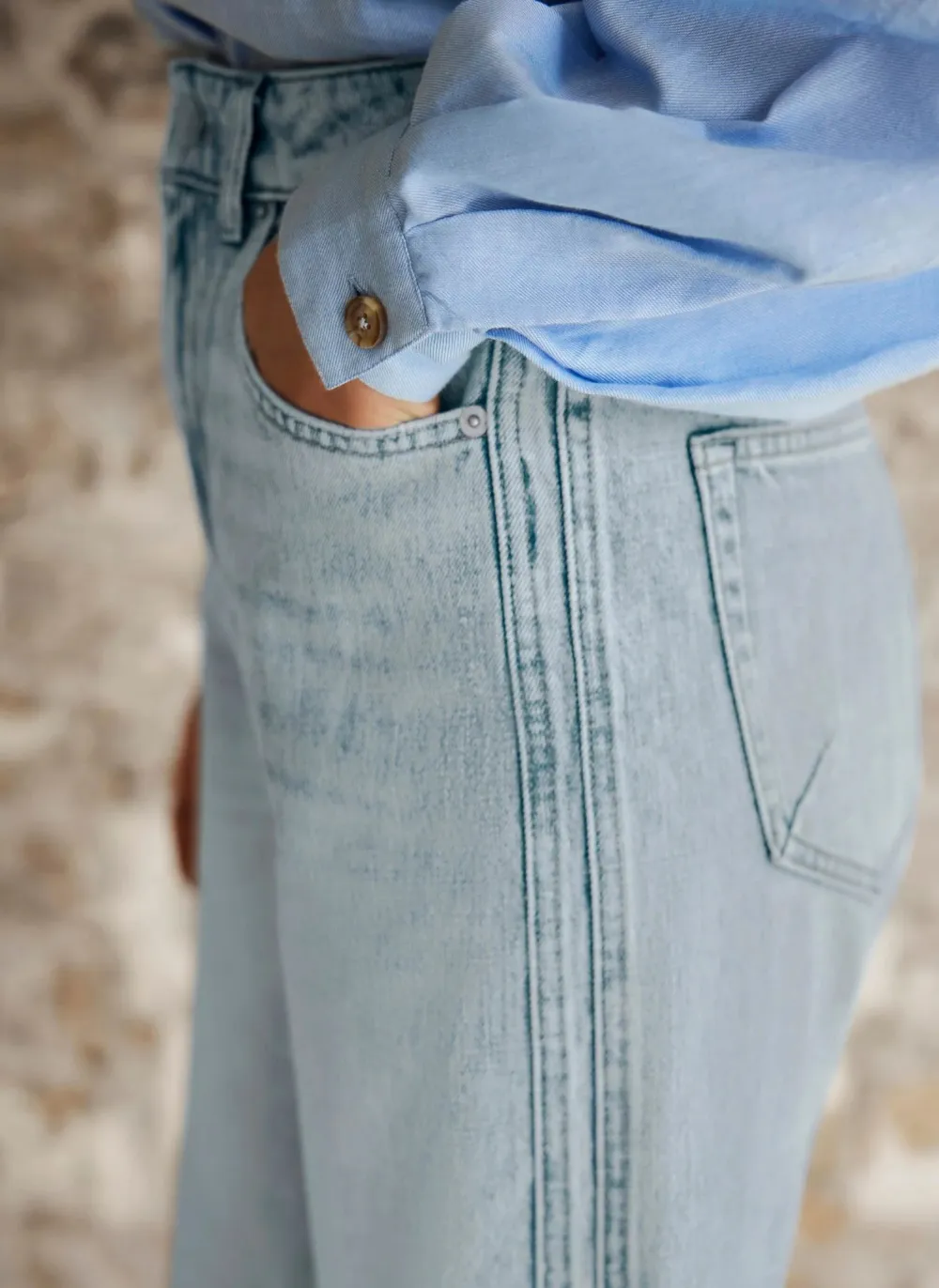 Casual Style Relaxed Tapered Boyfriend Jeans