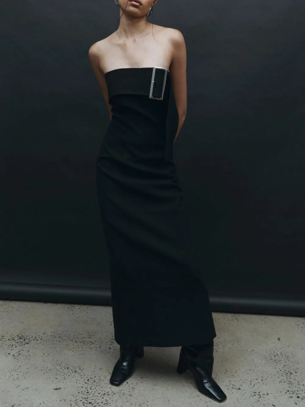 Metal Buckle Straight Neck Dress