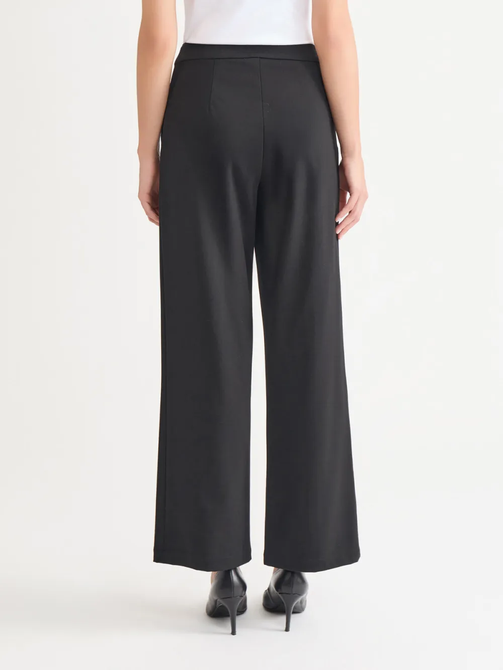 Ladies' Long Pants With Slanted Pockets