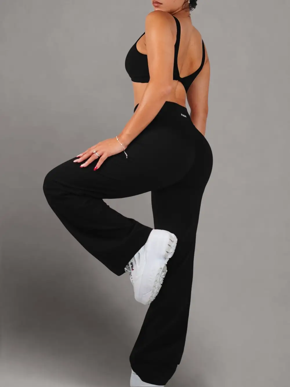 Elevated Active Straight Leg Leggings