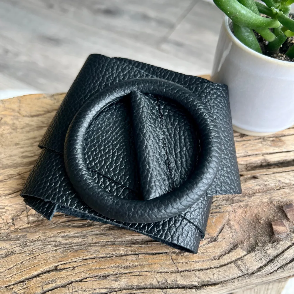 Leather Circle Buckle Belt