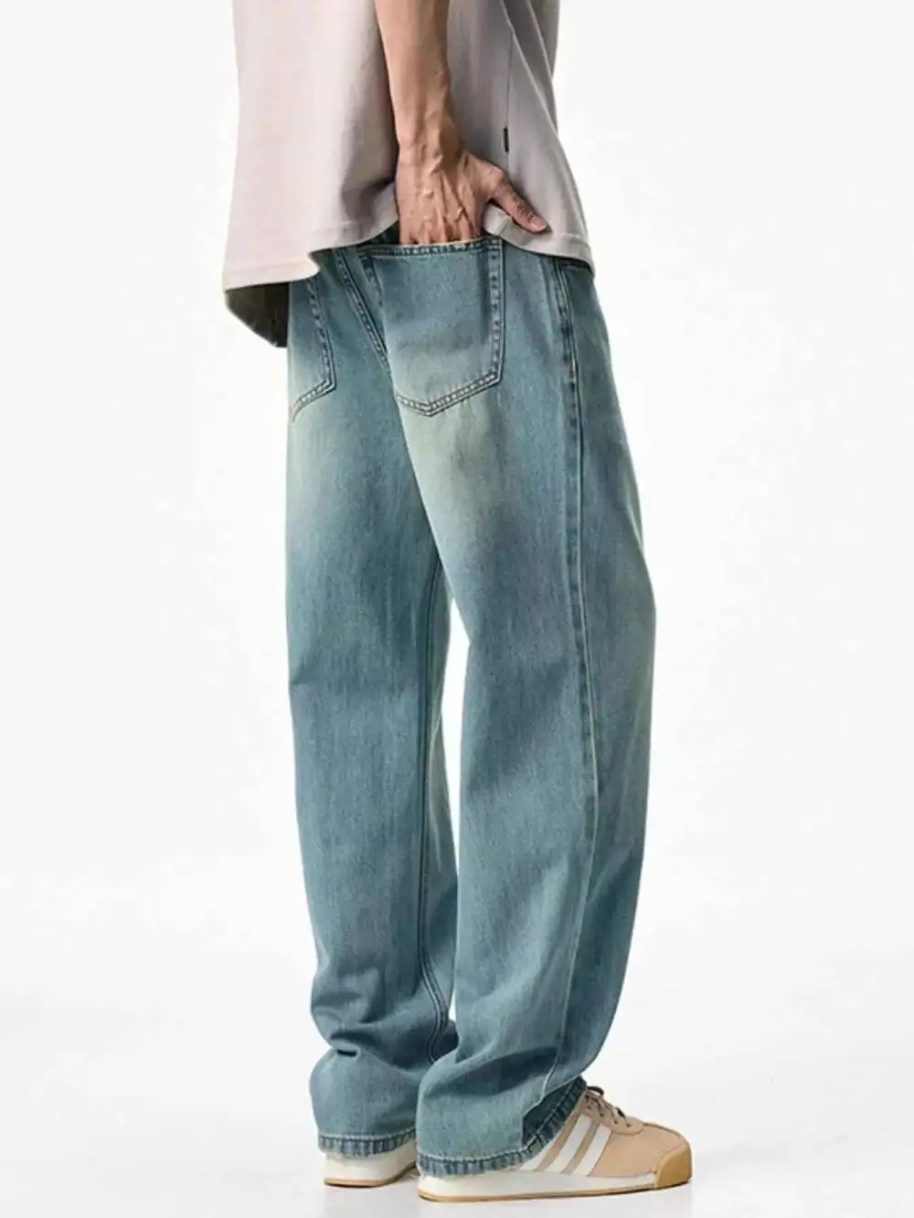 Clean Look Wash Relaxed Fit Jeans