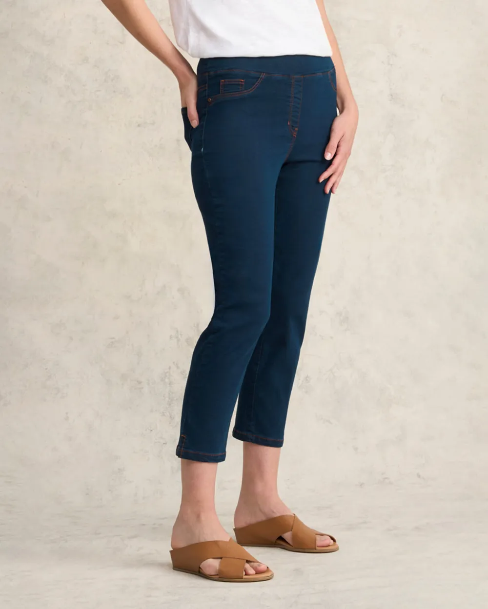 Navy Blue Cropped Pants For Elegant Daily Style