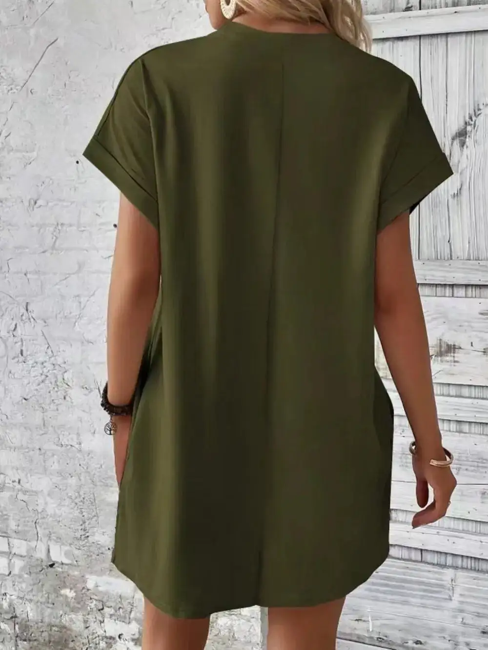 Relaxed Pocket Detail Round Neck Dress