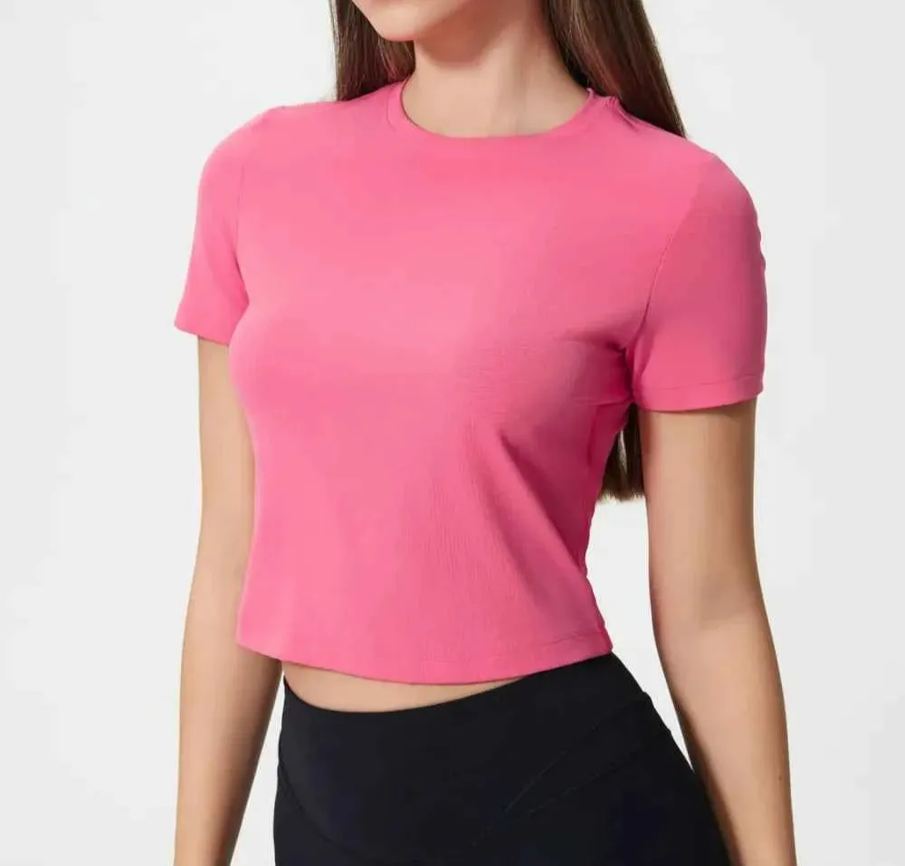 Modern Round Neck Short Sleeve Active T-Shirt