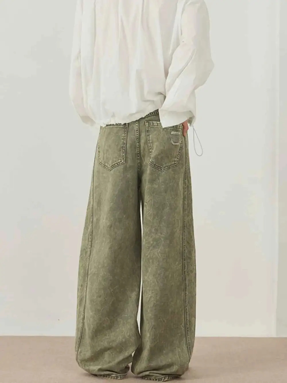 Washed Wide Leg Distressed Pants