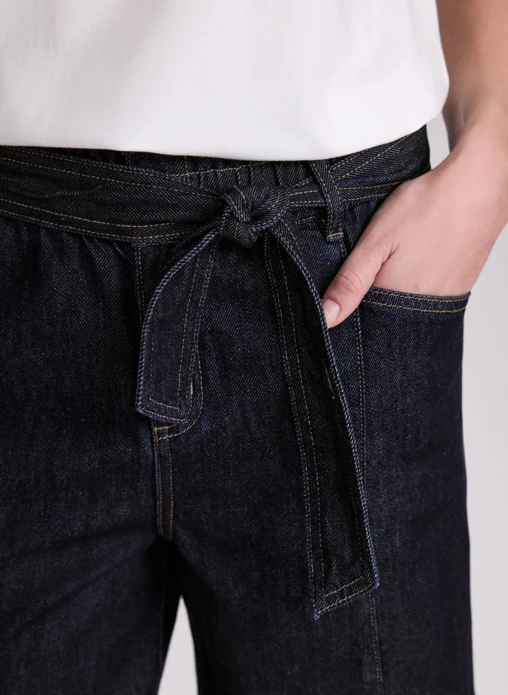 Wide-Leg Denim Shorts With Large Pockets