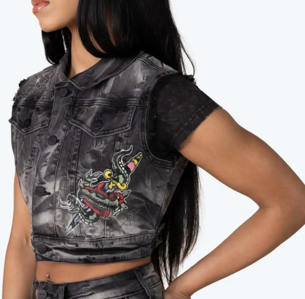 Everyday Graphic Rhinestone Women's Shorts Set