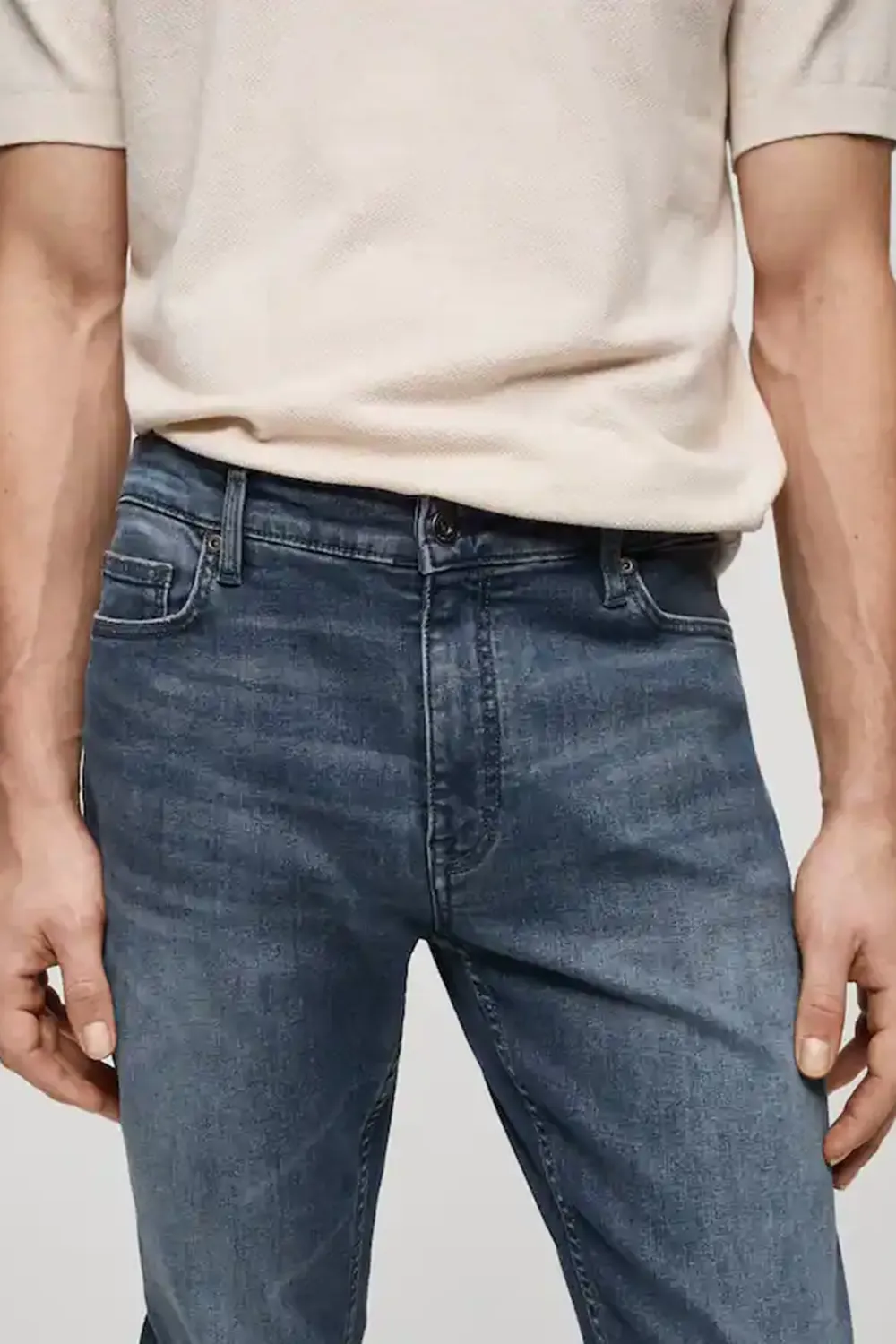 Daily Skinny-Fit Jeans