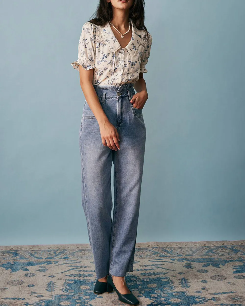 The Lace Spliced Pleated Floral Shirt