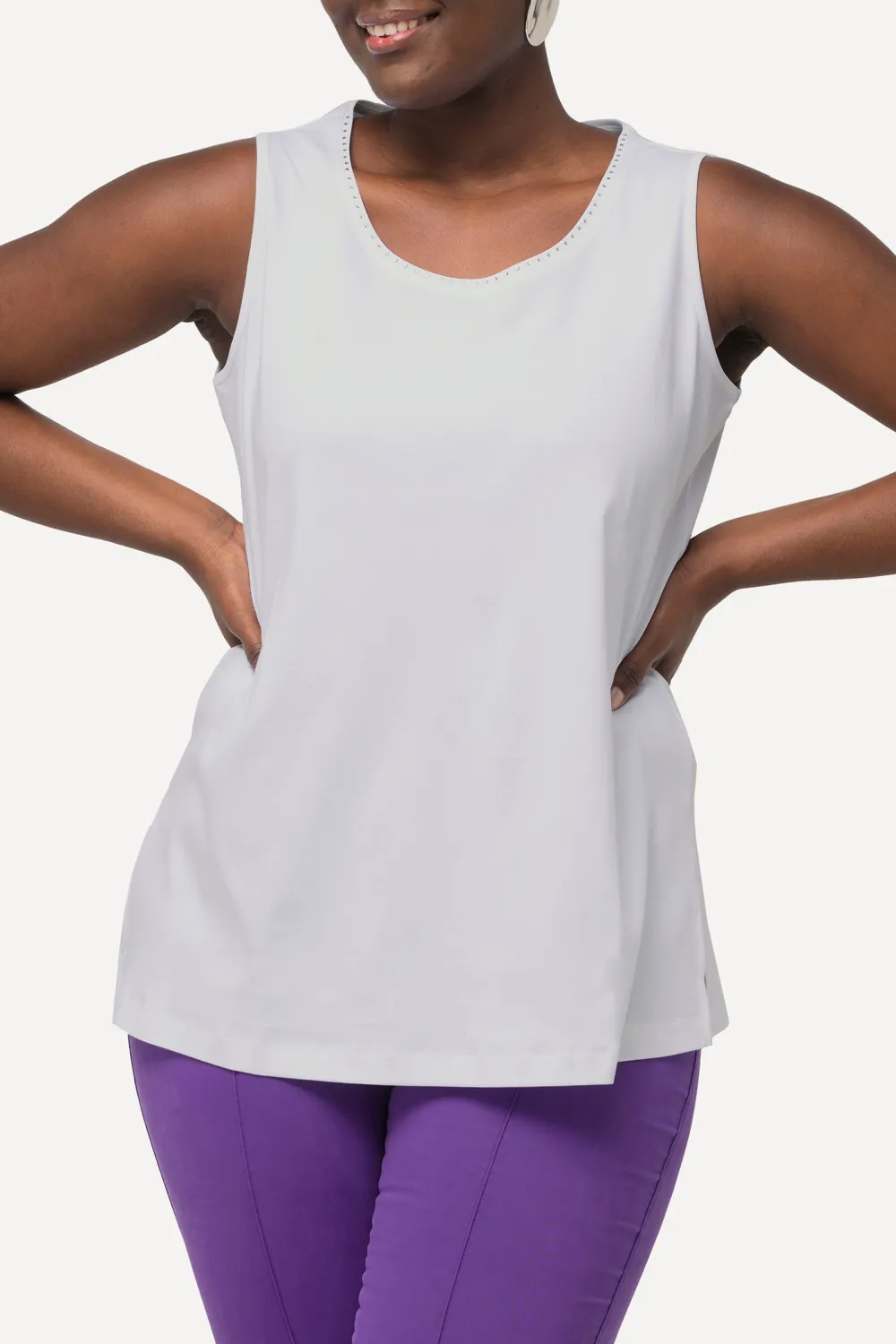 Women's Round Neck Vest With Diamond Studded Collar