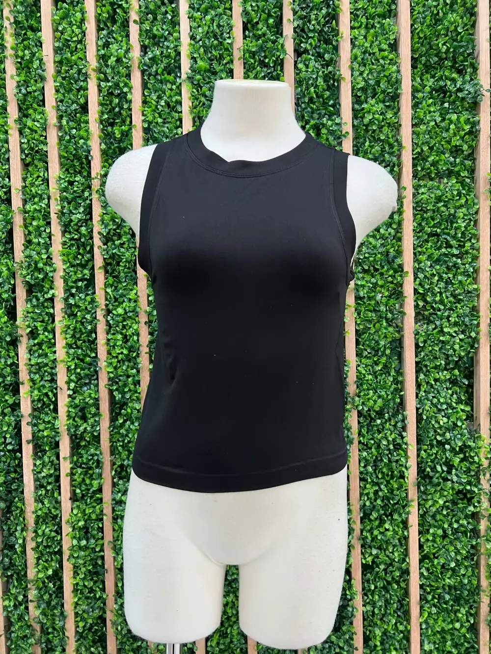 Flat Seamless Crew Neck Top