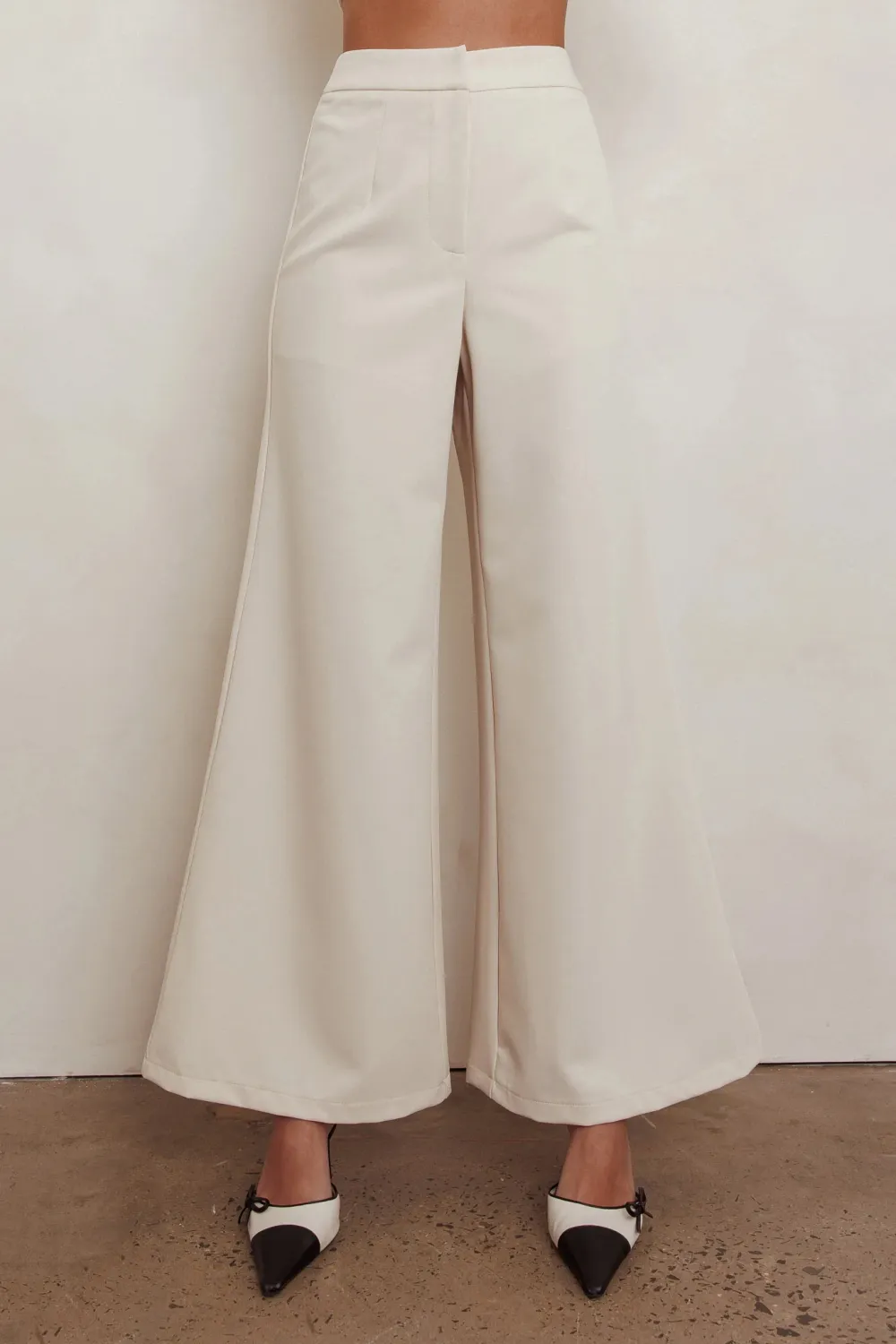 Simple And Versatile Loose Flared Women's Trousers