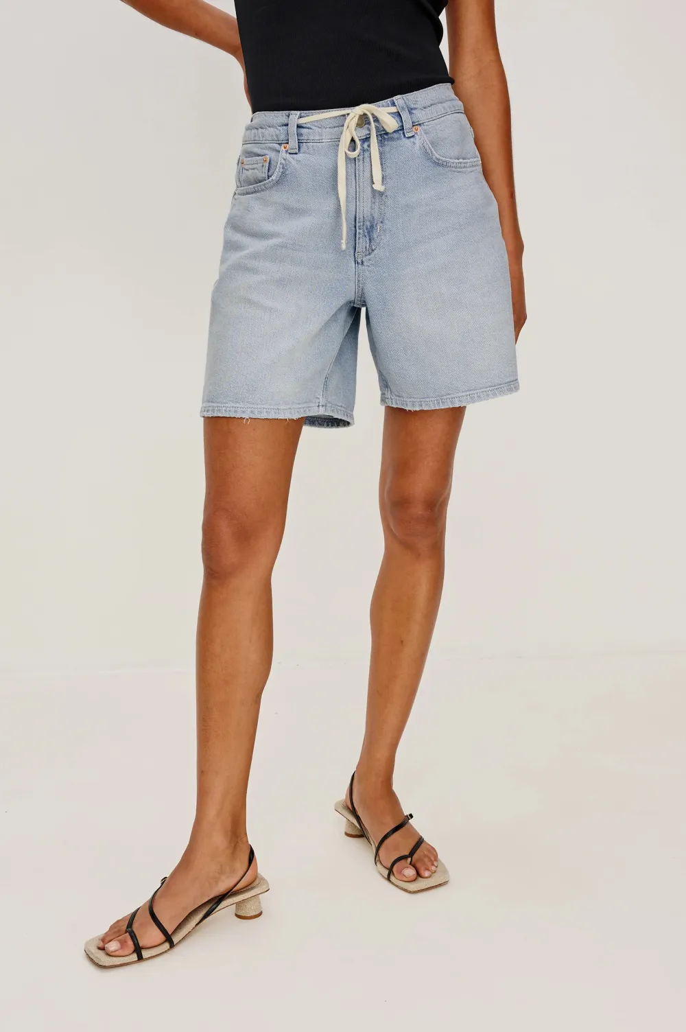 Rip-Stitched Water-Washed Denim Fringed Shorts