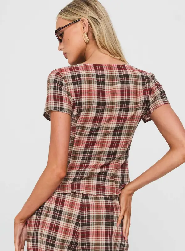 Neat Button Up Blouse