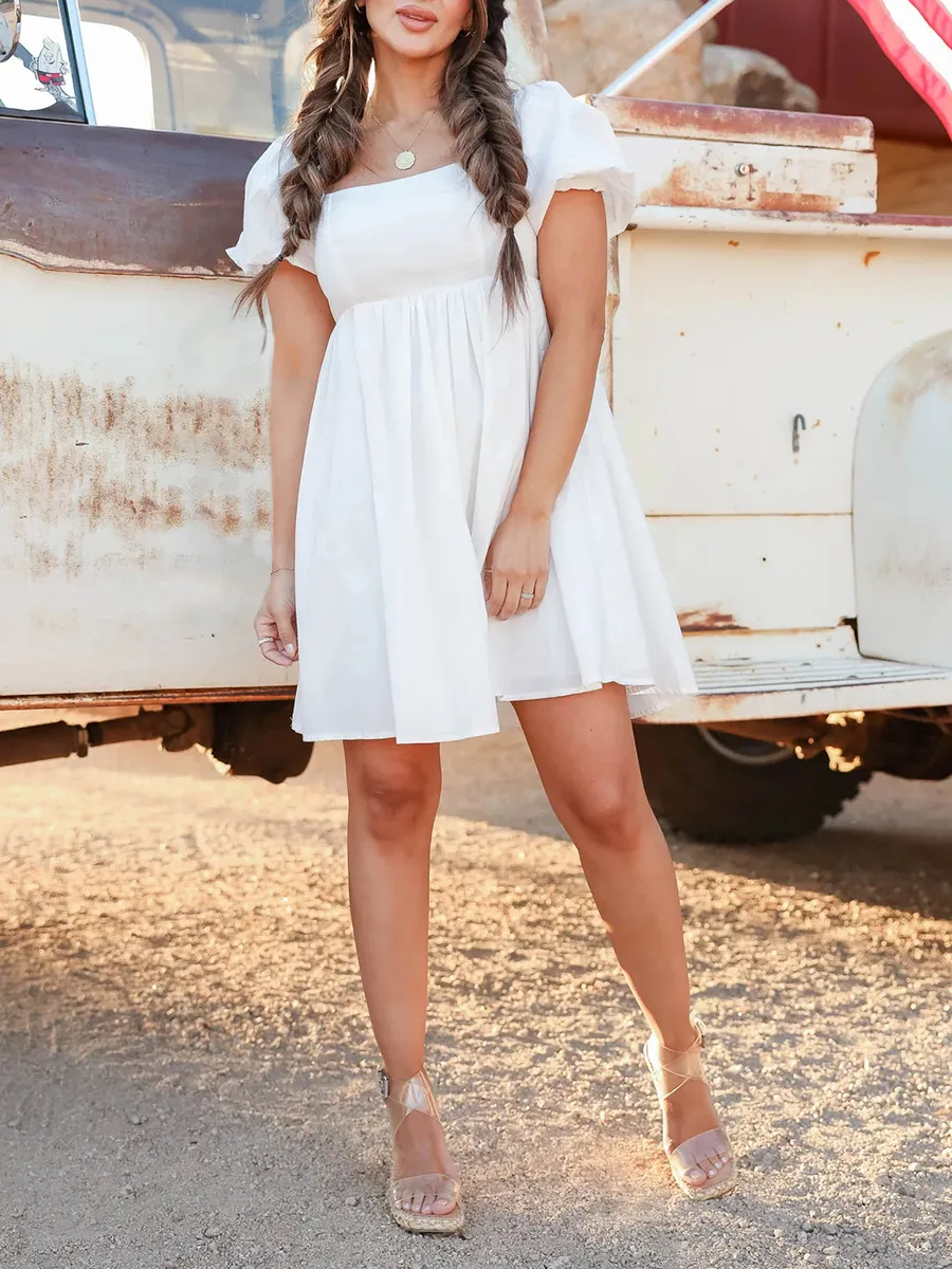 Bubble Sleeved Pleated Lace Up Dress