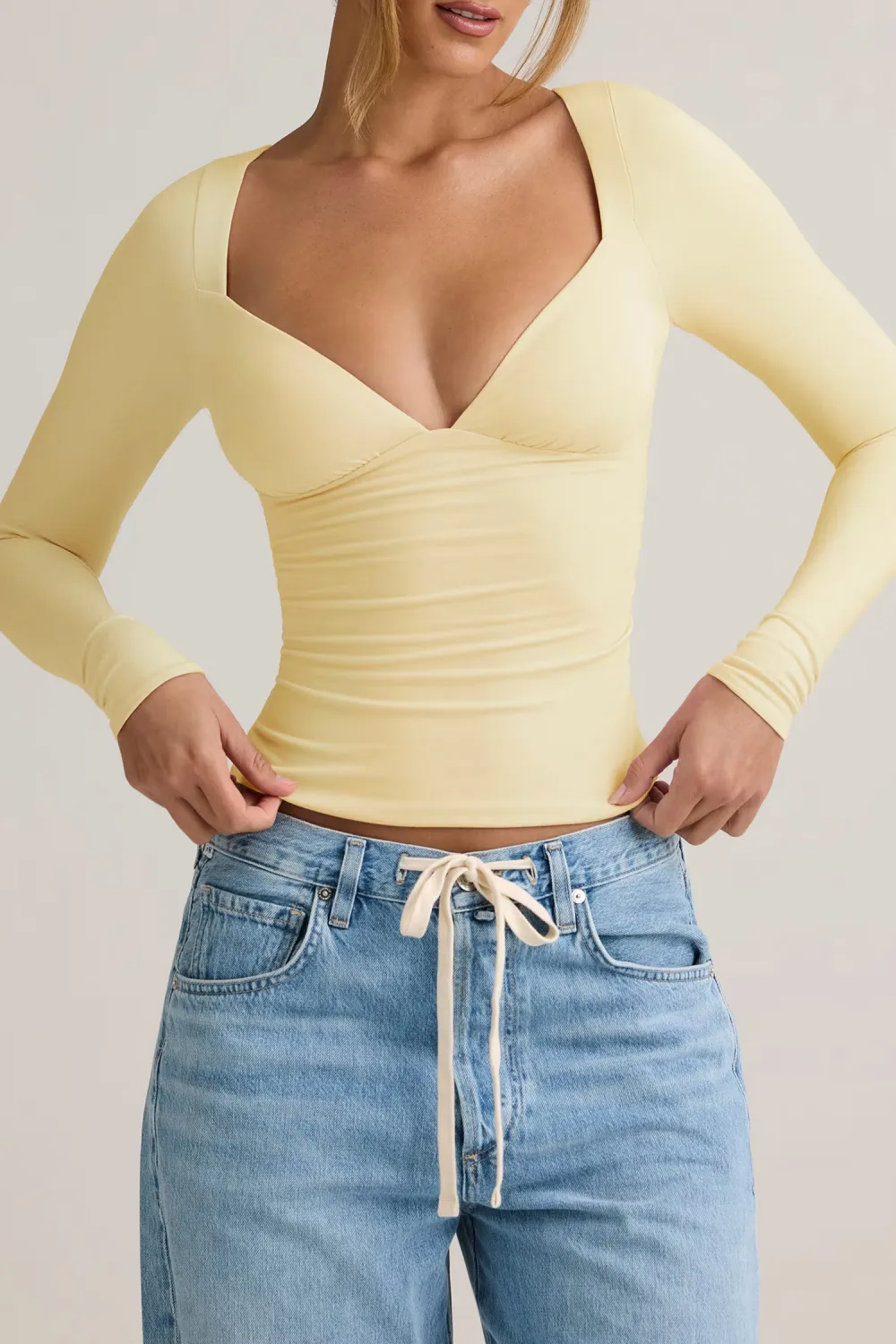 Creative V-neck Fashion Ruffle Long Sleeve Top