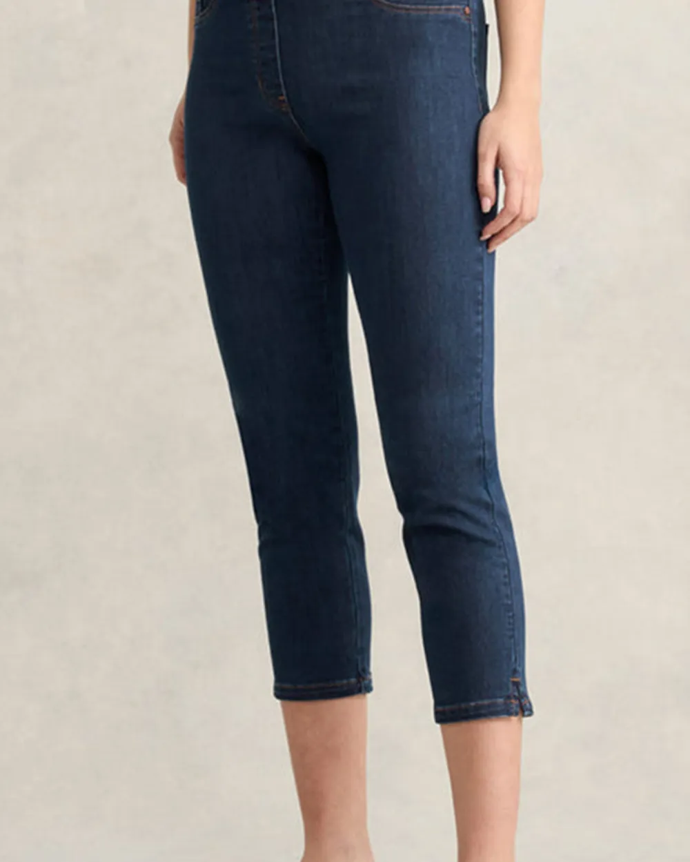 Cropped Pants For Chic Minimalist Style