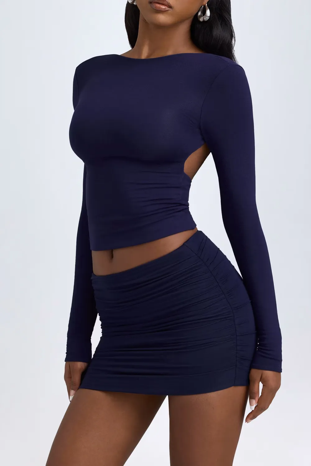 Versatile Basic Backless Long Sleeves