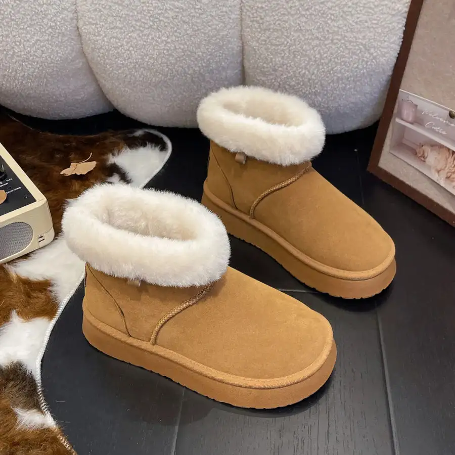 Round Toe Platform Boots
