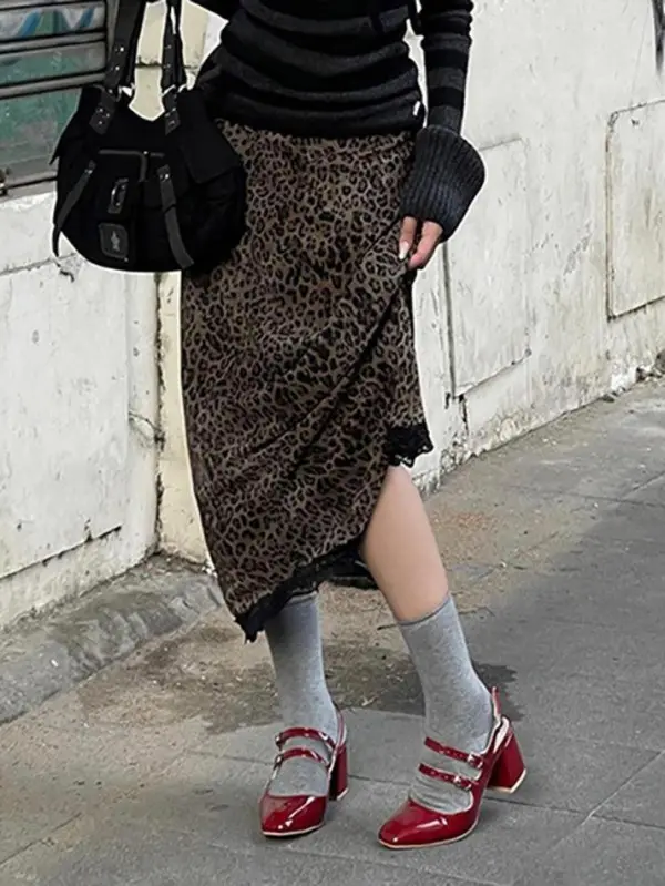 Vintage Leopard Lace Midi Skirt