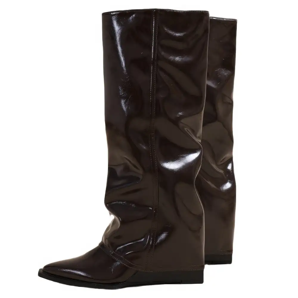 Pointed-Toe Boots with Wide Calf