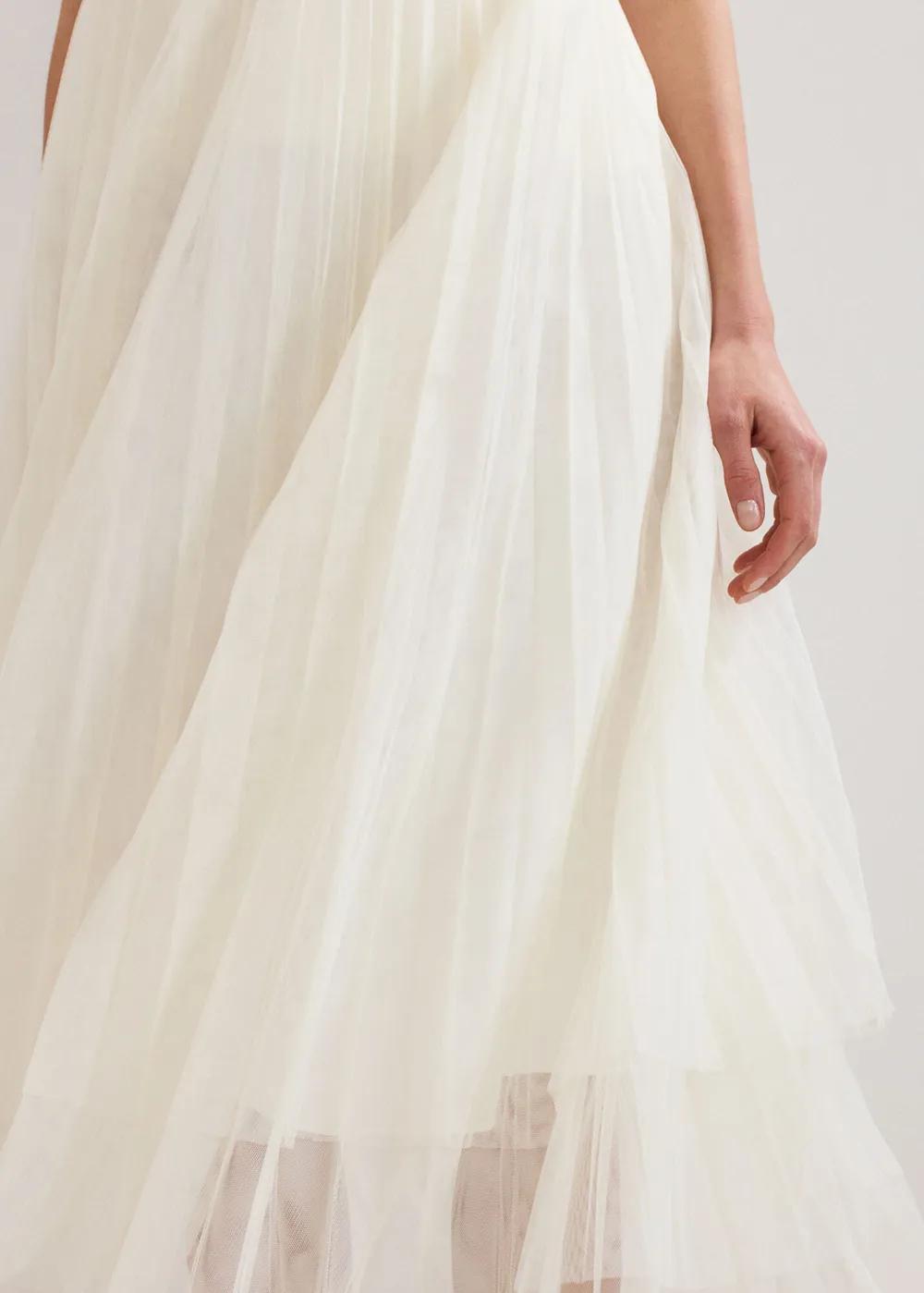 Solid-Color Pleated Net Skirt