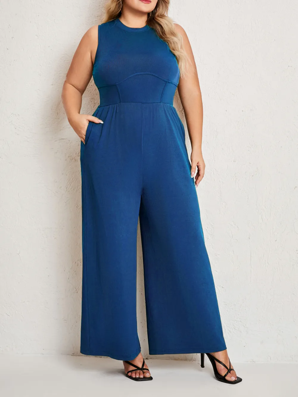 Ladies New Solid Color Sleeveless Straight Pants Suit